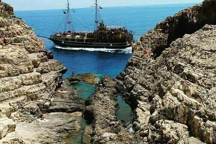 Pirate Ship Cruise to Shipwreck Beach and Caves in Zakynthos