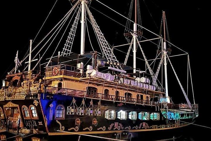 Pirate Ship Cruise to Shipwreck Beach and Caves in Zakynthos