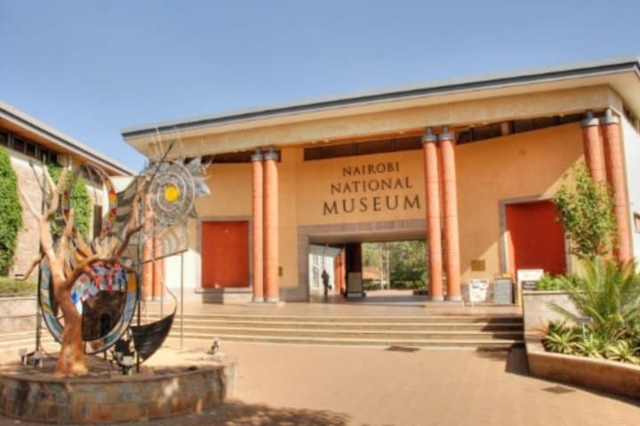 Nairobi National Museum and Snake Park Guided Tour