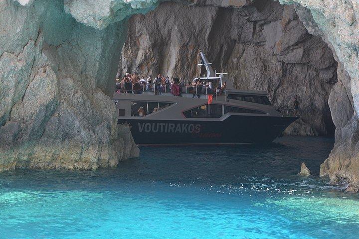 5 - ザキントス島&難破船を巡る1時間のヨットクルーズ