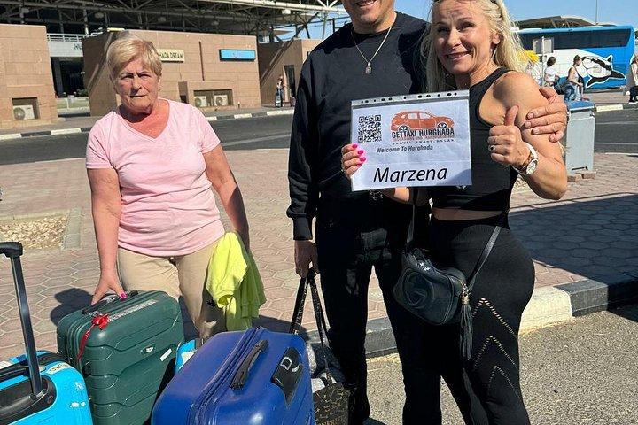 エルグーナ、マカディ、サール・ハシーシュのホテルへのプライベート空港送迎
