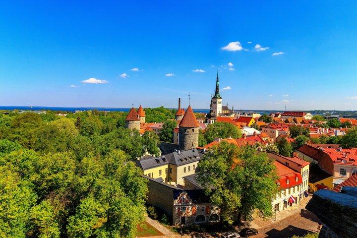 Tallinn Old Town Private Walking Tour No Rush Experience