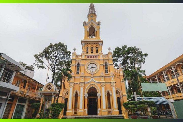 Ho Chi Minh City Essential Highlights by Theme with Guide