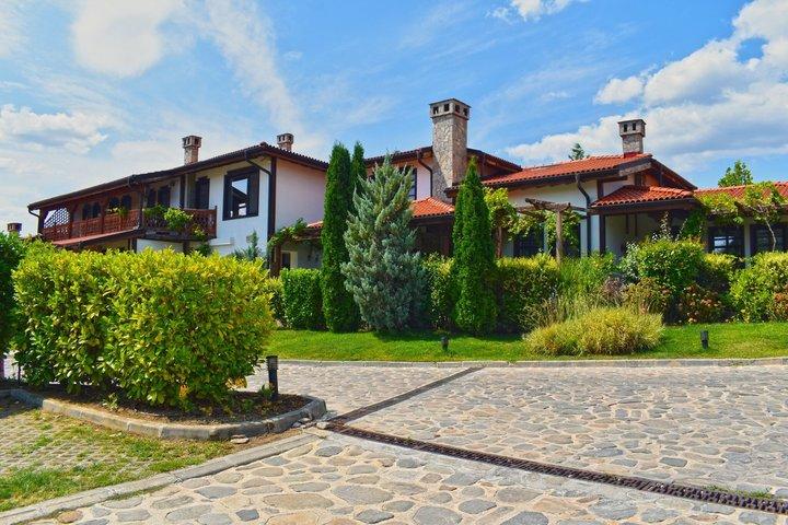 From Plovdiv: Starosel Thracian Temples, Spa and Wine Experience