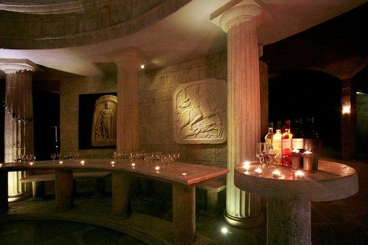プロヴディフから:スタロセルトラキア寺院、スパ、ワイン体験