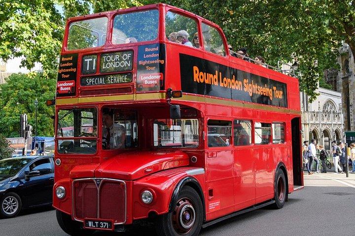ロンドン：ビンテージオープントップバスでガイド付き観光ツアー