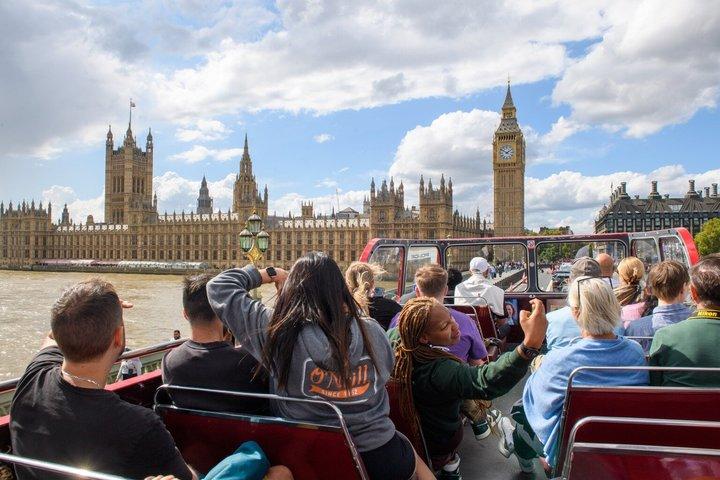 ロンドン：ビンテージオープントップバスでガイド付き観光ツアー