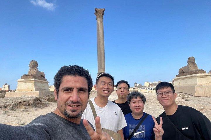 ガイド付きカイロ発プライベートオールインクルーシブアレクサンドリア日帰り旅行