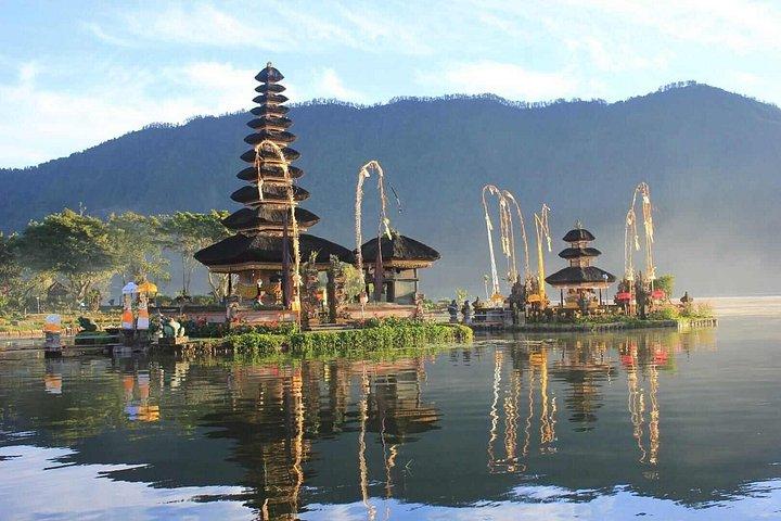 Bedugul: Ulun Danu, Handara Gate & Leke-Leke Falls Experience