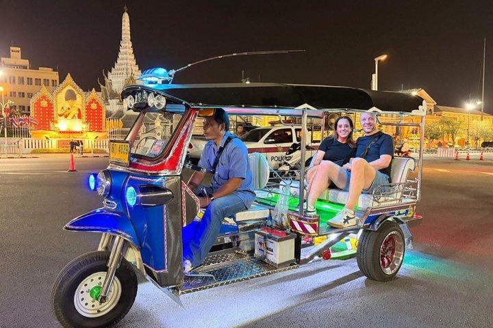 Privat Tuktuk mad og bytur (Chinatown-blomstermarked)