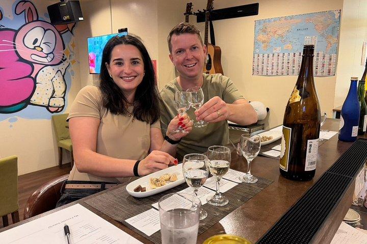 Degustazione di sake di Kyoto e abbinamento gastronomico con un esperto locale.