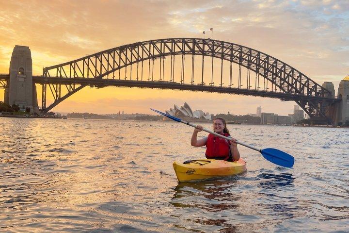 Sydney Morning Small-Group Kayak Tour em Opera House Harbour Bridge