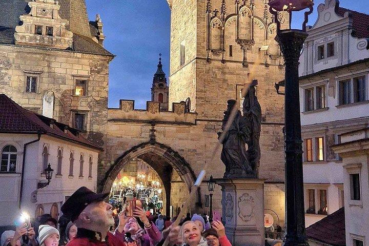 Prag Essentials & Lunch Cruise med en kulturel guide