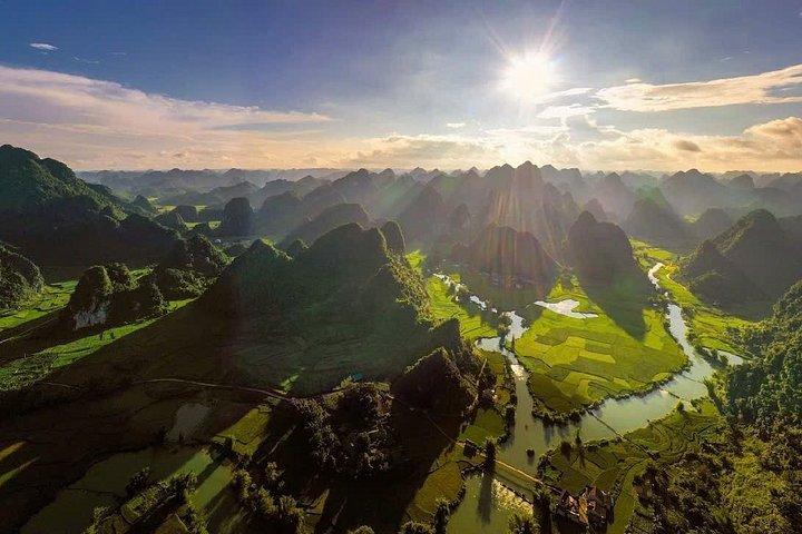 Cao Bang Adventure Tour 2D1N met chauffeur