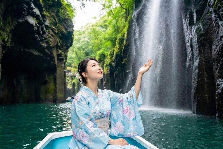 高千穂鉄道・高千穂渓谷＆天岩戸神社日帰り旅行
