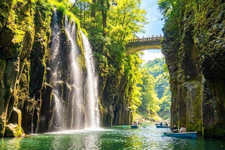 高千穂鉄道・高千穂渓谷＆天岩戸神社日帰り旅行