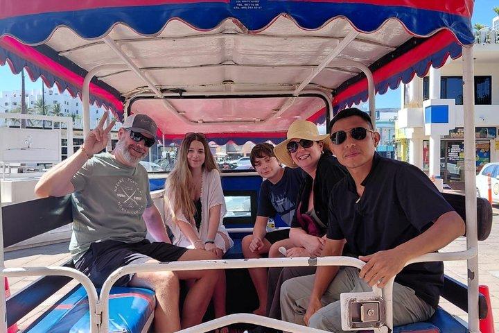 レッドトラックの歴史とフレーバーによる本格的なマサトラン・シティツアー