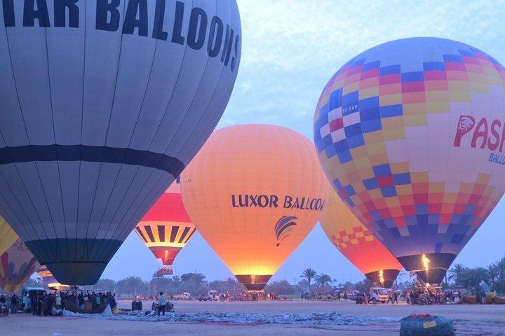 カイロ発熱気球で行くルクソール一泊ツアー