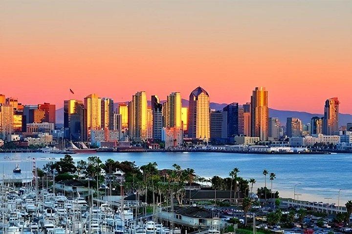 Private Couples Sunset Sailing Tour in San Diego
