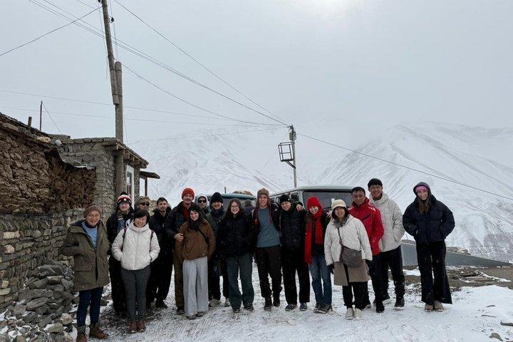 Excursion guidée d'une journée de Bakou à Khinaliq Village & Candy Cane Mountains