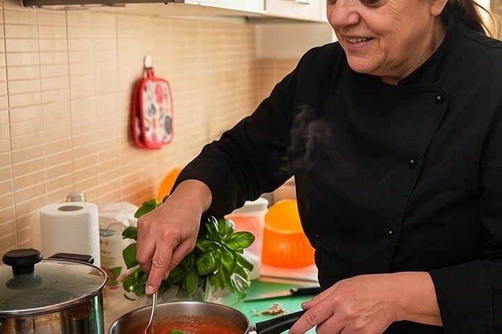 ナポリ体験料理教室：ニョッキ、ラヴィオリ、ティラミス＆ワイン