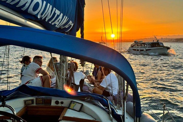 Excursion en voilier au coucher du soleil sur le fleuve Tejo 2h