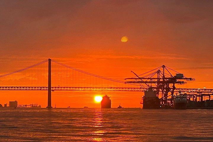 Sunset Sailboat Tejo River Tour 2h
