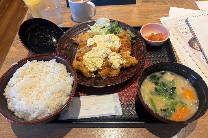 忍者ガイドと行く大阪マトリックスとローカルフードツアーへようこそ