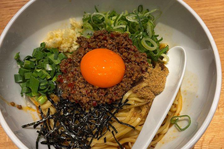 忍者ガイドと行く大阪マトリックスとローカルフードツアーへようこそ