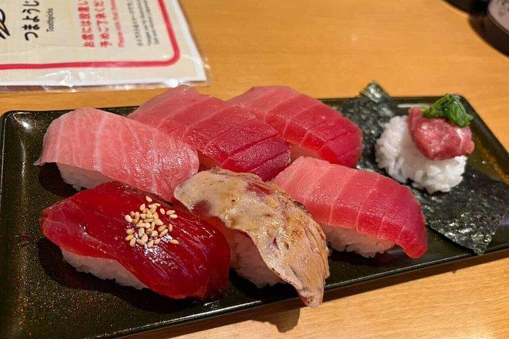 忍者ガイドと行く大阪マトリックスとローカルフードツアーへようこそ