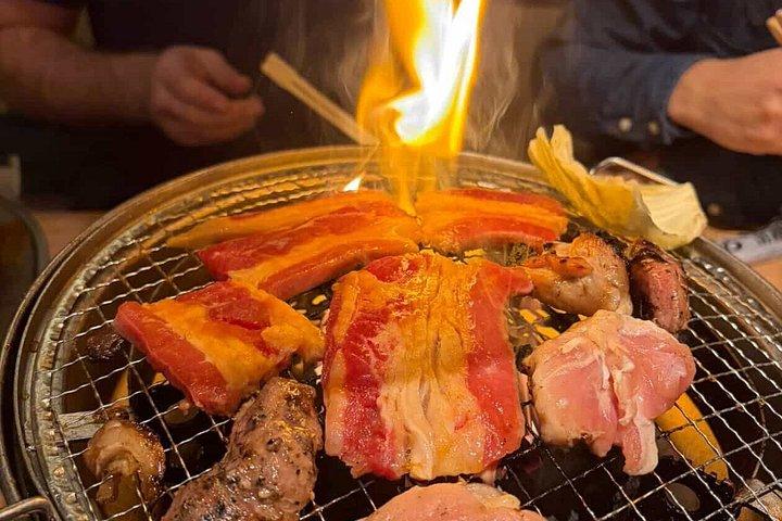 忍者ガイドと行く大阪マトリックスとローカルフードツアーへようこそ