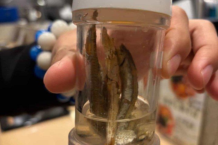 忍者ガイドと行く大阪マトリックスとローカルフードツアーへようこそ