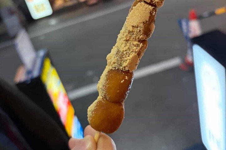 忍者ガイドと行く大阪マトリックスとローカルフードツアーへようこそ