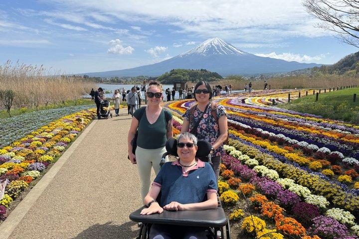 Monte privado sem barreiras. Tour Fuji para usuários de cadeira de rodas