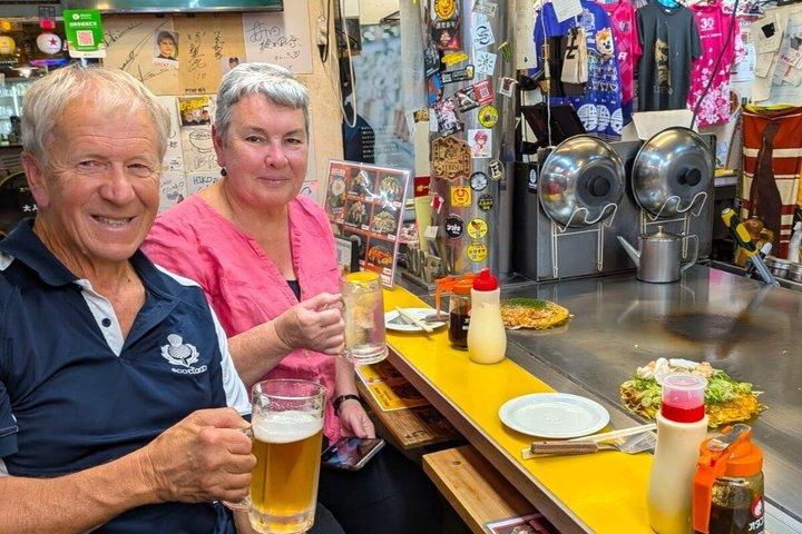 広島：お好み焼きホッピングツアー～2つのローカルスタイルを比較