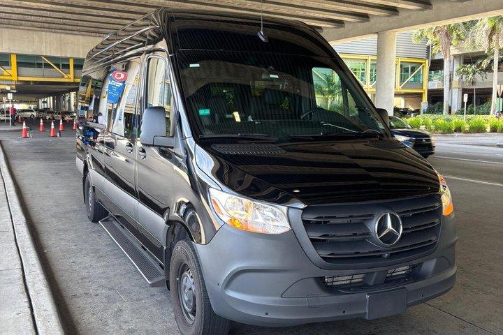 バン 14 人乗り マイアミ空港-ホテル間 マイアミ港-ホテル間