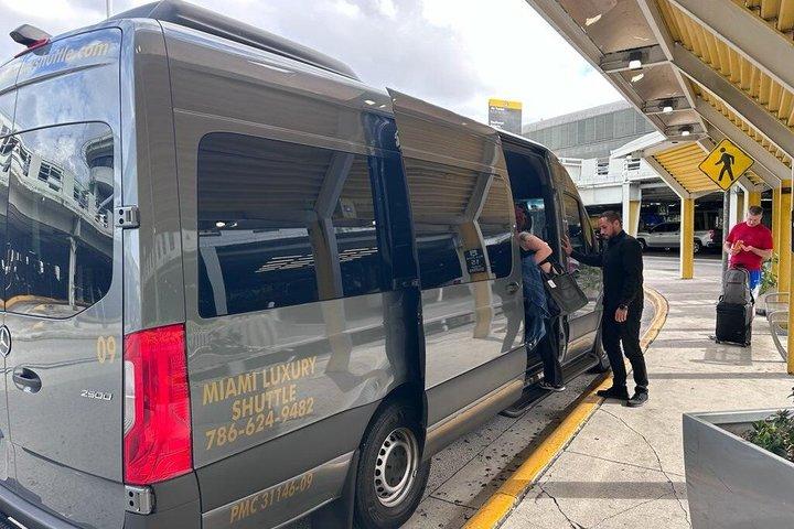 Van Up 14pax Ft Lauderdale Flughafen oder Hotel nach Port Mia oder Hotel