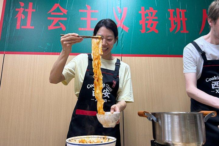 西安ビャンビャン麺料理教室(現地ホスト付き)