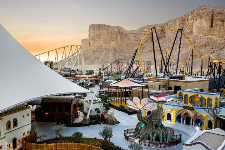 Esports World Cup 2026 & Six Flags Qiddiya City One Day Besøg
