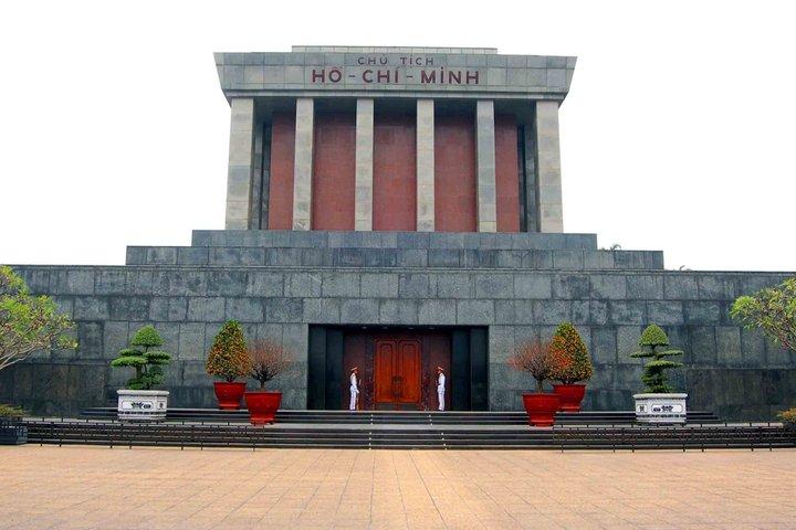 Tour privato di un'intera giornata della città di Hanoi dal porto di Halong