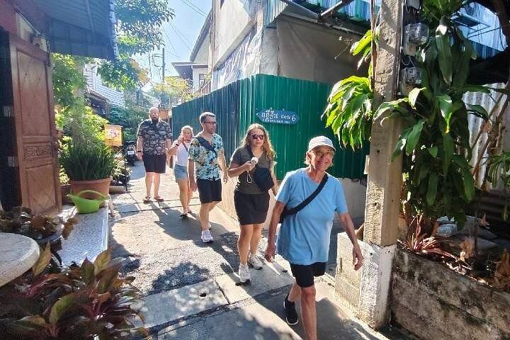Tour cultural por el río en templos y mercado de flores con guía
