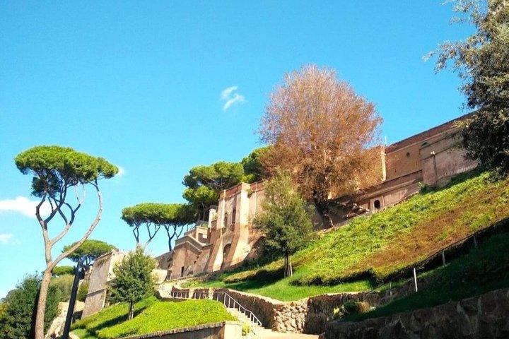 Roma Aventino e Giardino degli Aranci: tour guidato a piedi