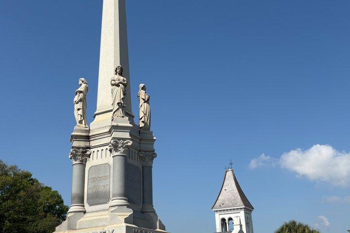 Tour a piedi dello storico cimitero di Metairie di Save Our Cemeteries