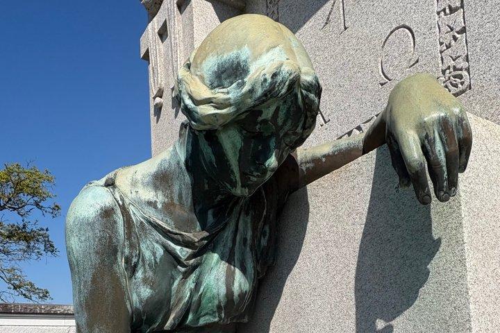 Save Our Cemeteriesによる歴史的メタリー墓地ウォーキングツアー