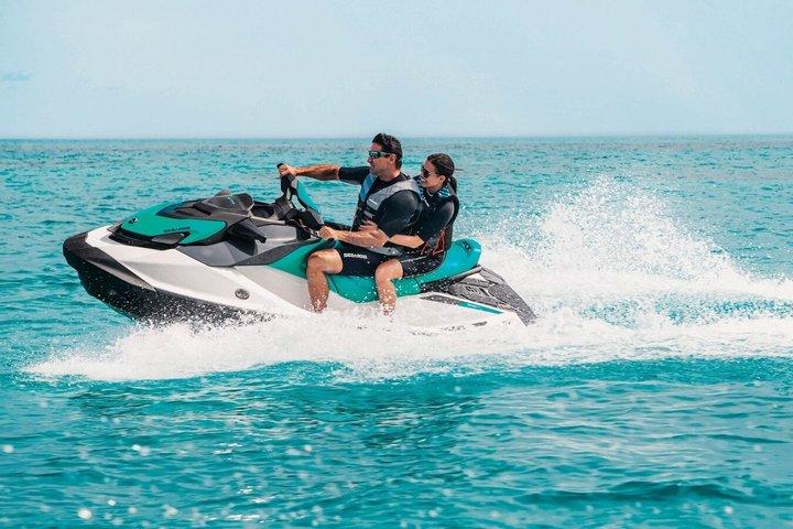 Fuengirola: Jetski-Verleih 30 Min. / 1 ​​Stunde