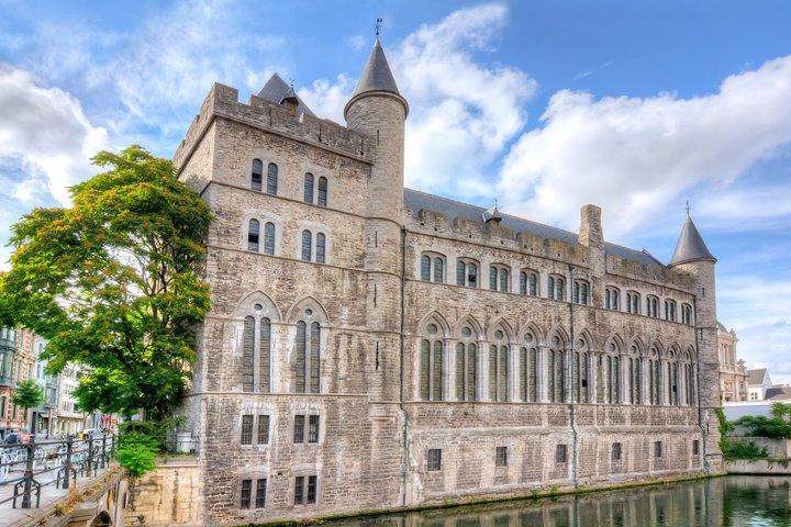 Private Shore Tour: Gent med båd på 2 timer