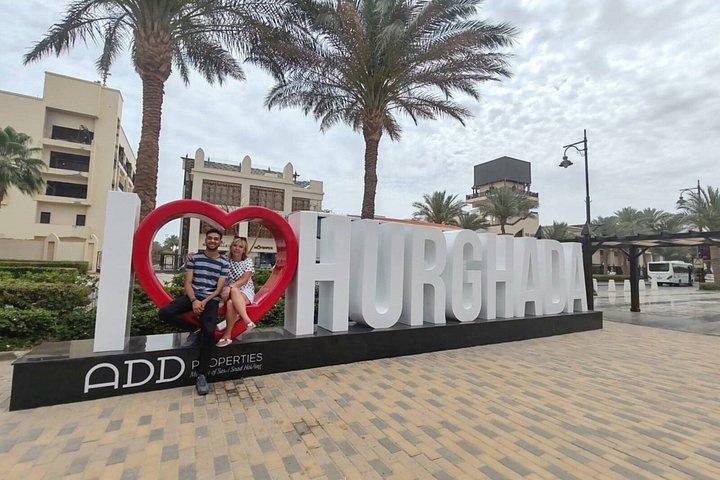 Hurghada City Tour: Marina, Mosque, Old Town & Local Markets