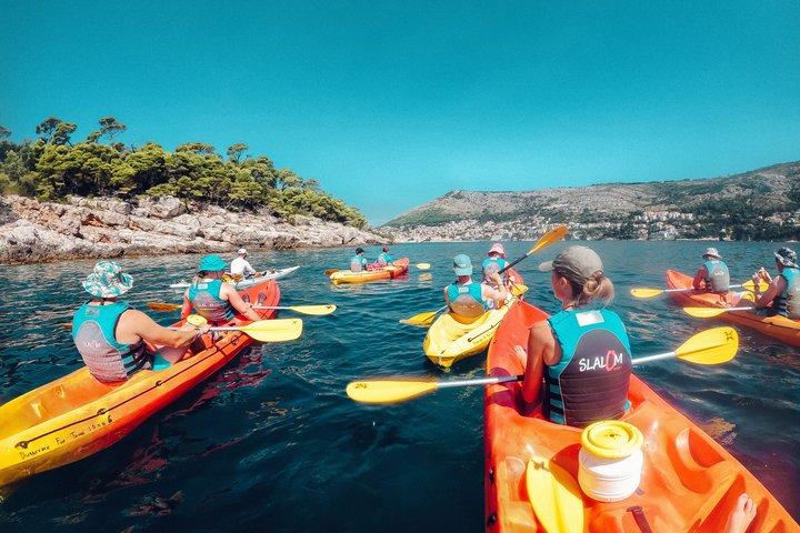 Tour en kayak por la isla de Lokrum y la cueva de Betina