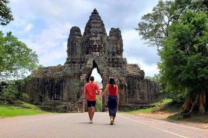 Dagstur Phnom Penh til Siem Reap & Tilbage