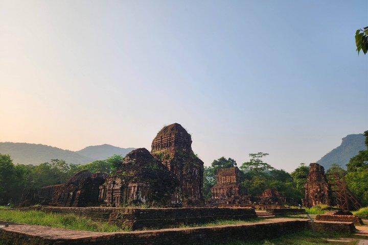 MY SON SANCTUARY - A JOURNEY to History &Culture &HOI AN City Tour（マイ・ソン・サンクチュアリ - 歴史と文化への旅 &ホイアン・シティ・ツアー）